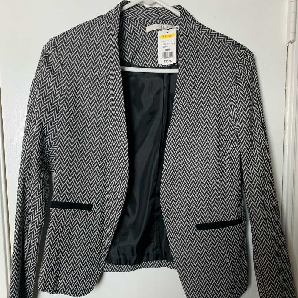 Agaci black & white blazer